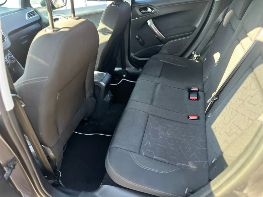 Peugeot 2008 1,2 e-VTi - Image 7