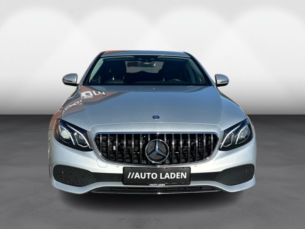 Mercedes E220 d 2,0 Avantgarde aut. 4d - Image 3