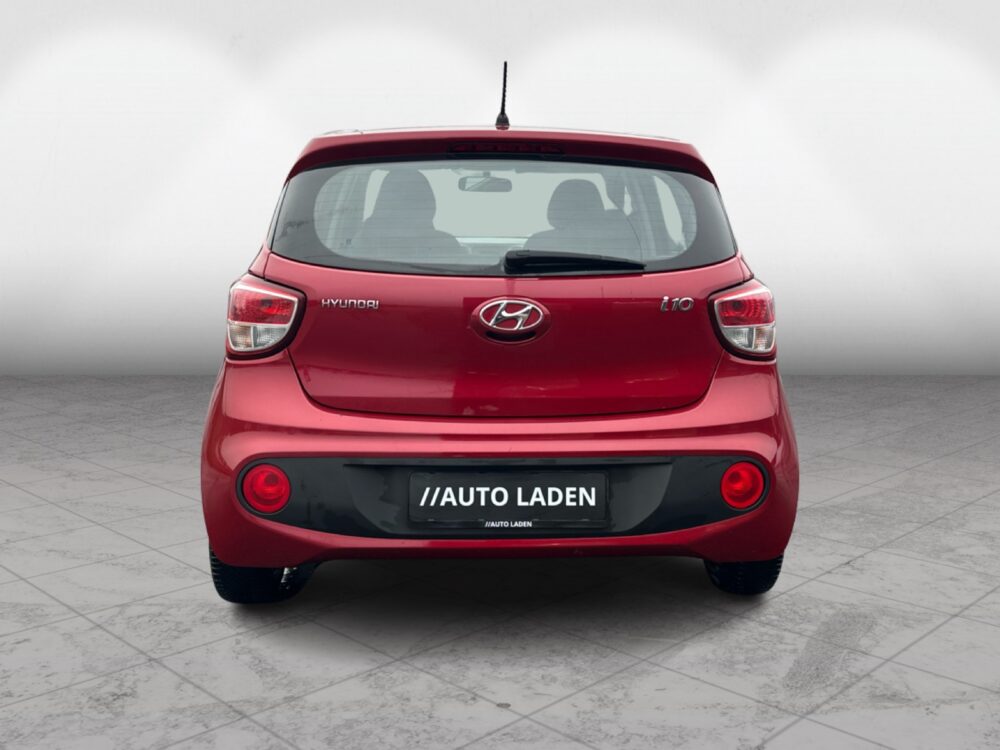 Hyundai i10 1,0 Touch 5d - Image 5