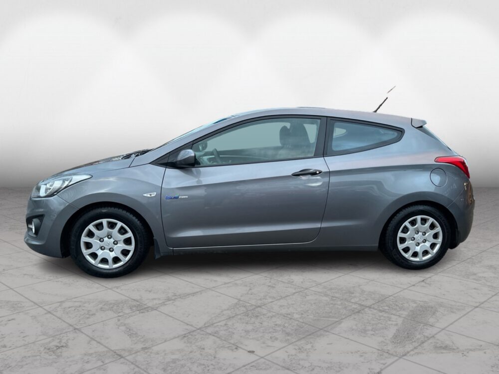 Hyundai i30 1,4 CVVT Classic 3d - Image 3