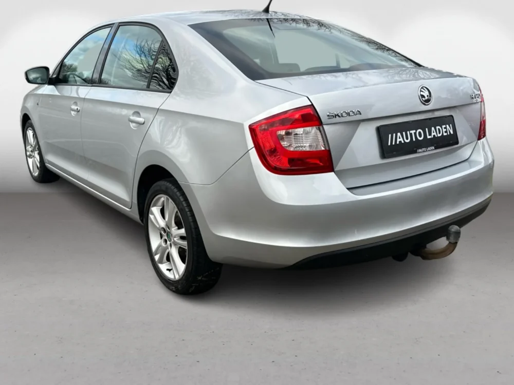 Skoda Rapid 1,6 TDi 105 Active GreenTec 5d - Image 5