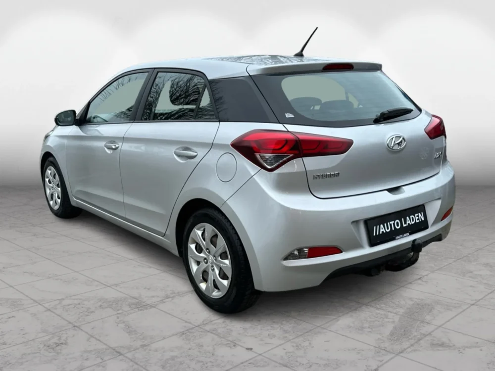 Hyundai i20 1,25 Move 5d - Image 3