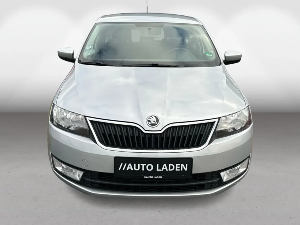 Skoda Rapid 1,6 TDi 105 Active GreenTec 5d - Image 2