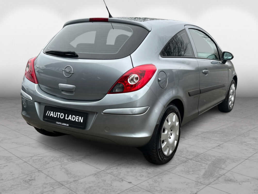 Opel Corsa 1,4 16V Cosmo 3d - Image 2