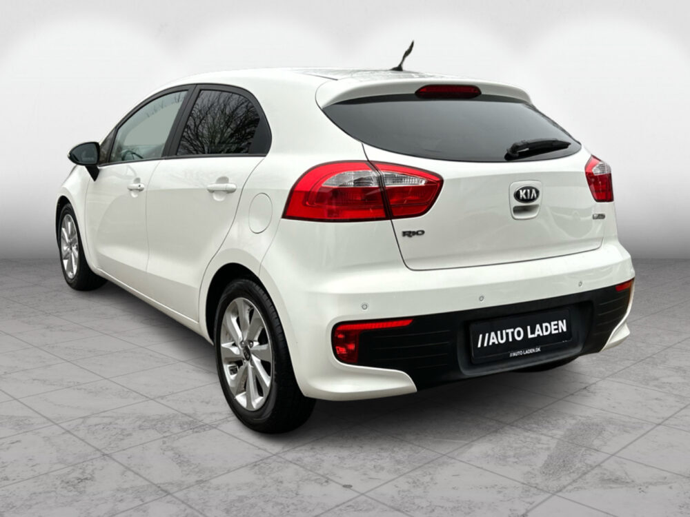 Kia Rio 1,2 CVVT Attraction 5d - Image 5